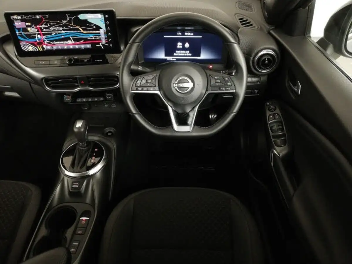 2024-nissan-juke-16-hybrid-n-connecta-big-6