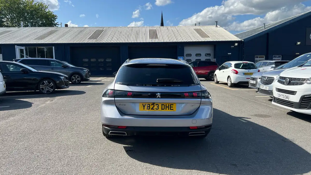 2023-peugeot-508-sw-12-puretech-gt-130ps-big-8