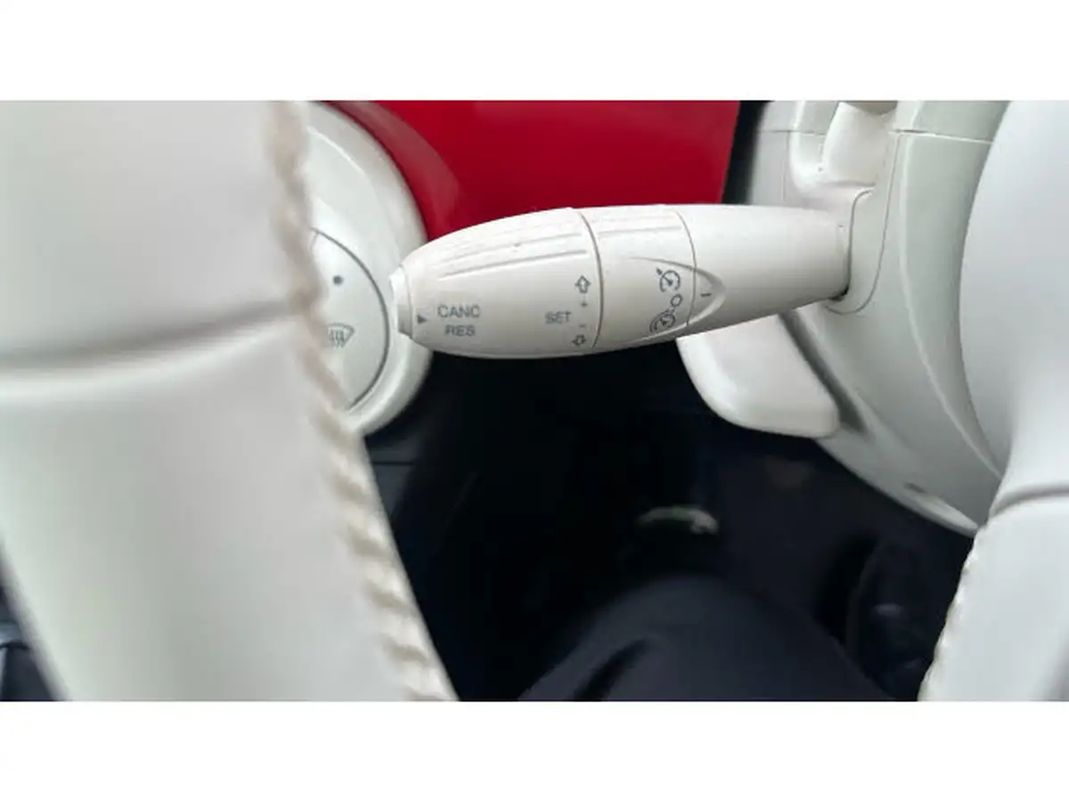 2022-fiat-500-10-dolcevita-big-25
