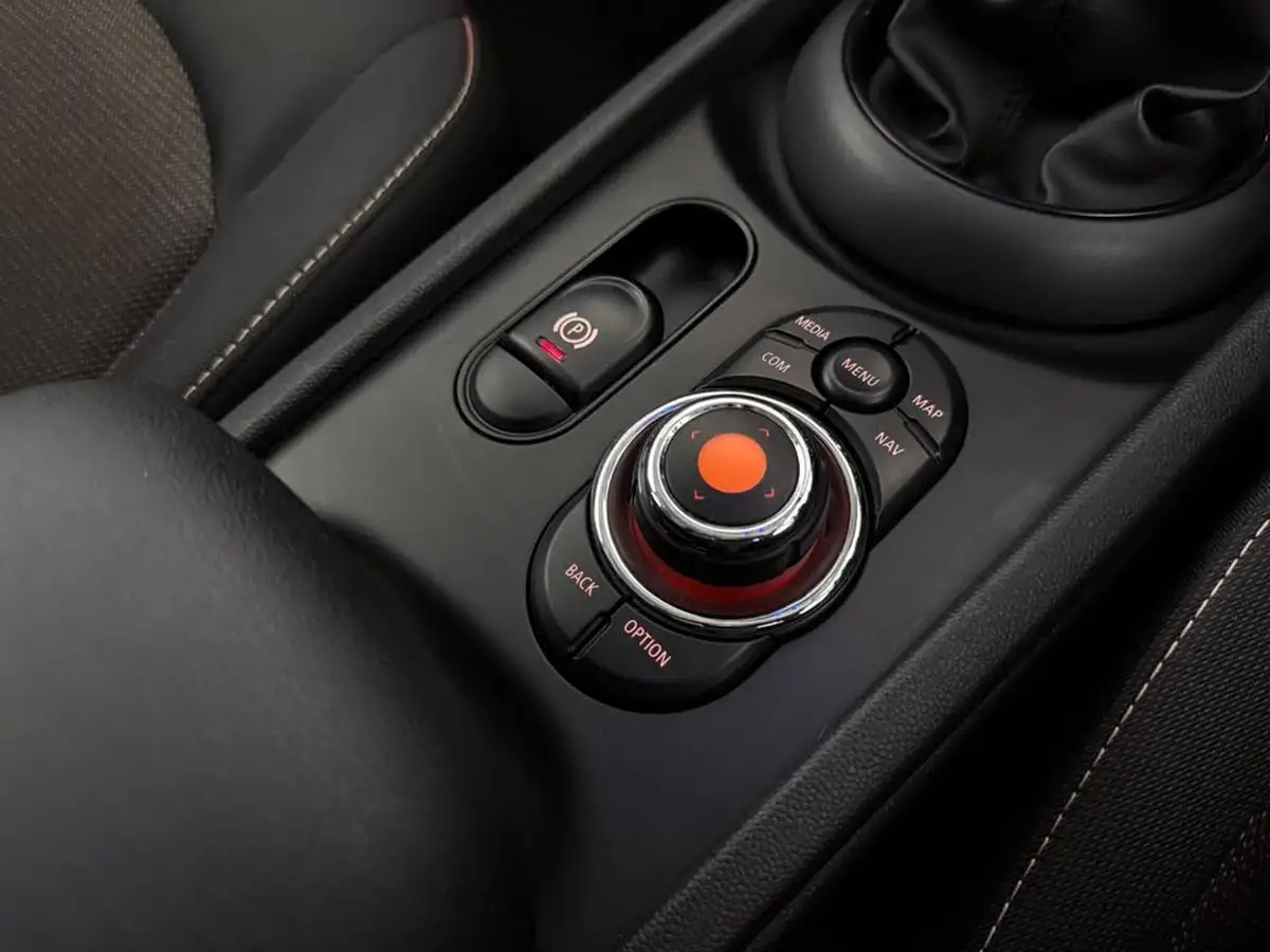 2019-mini-clubman-15-cooper-classic-134bhp-big-34