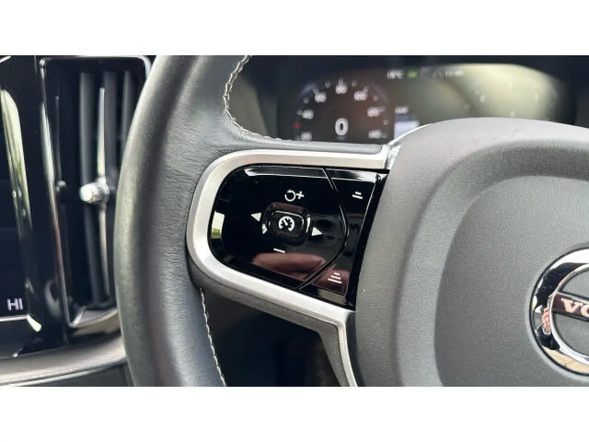 2021-volvo-xc60-20td-b4-r-design-big-17