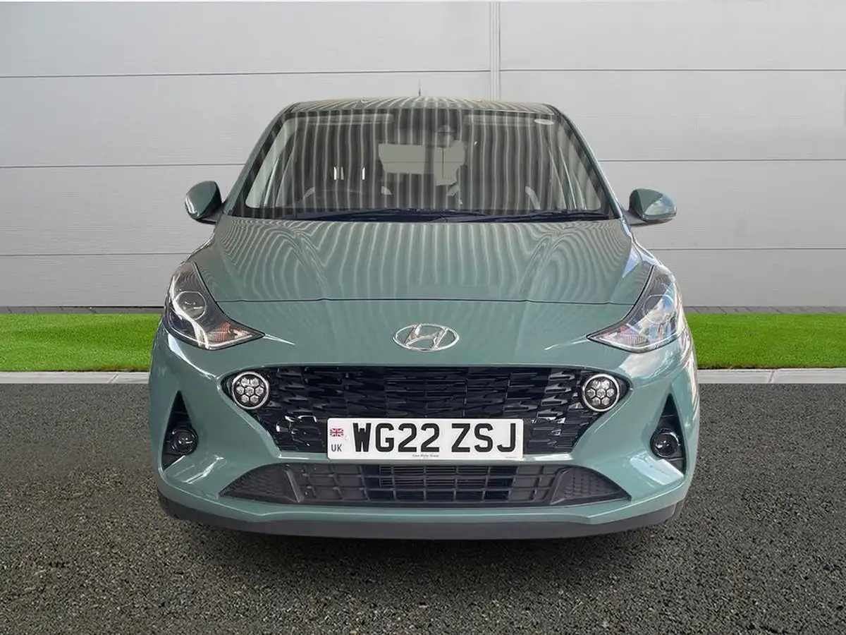 2022-hyundai-i10-10-premium-auto-big-1