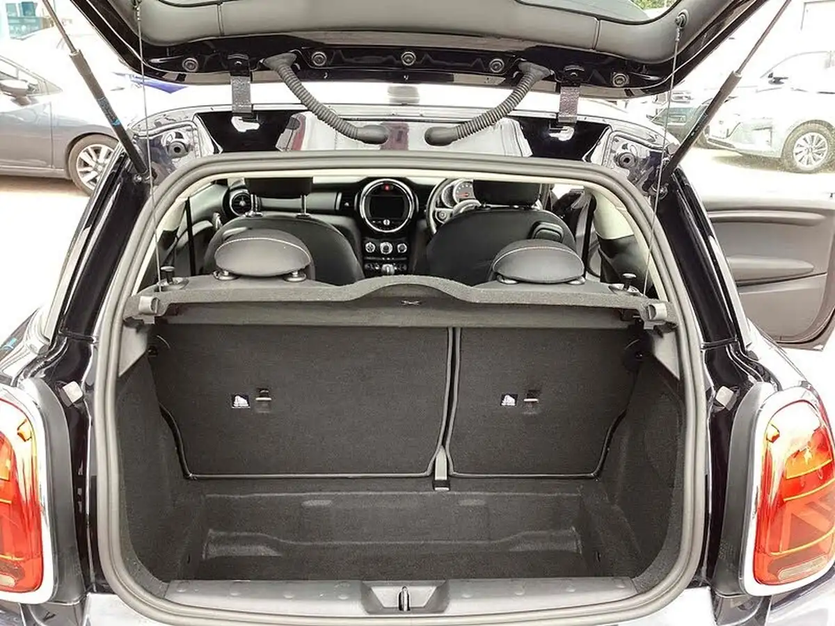 2021-mini-cooper-15-one-classic-series-ii-3d-big-12