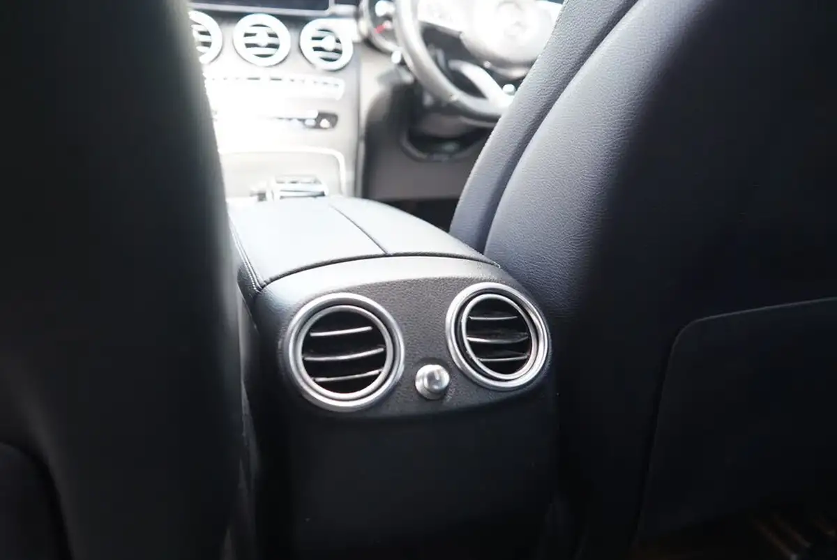 2017-mercedes-benz-glc-class-30-d-glc350d-amg-line-premium-plusss-coupe-4d-big-64