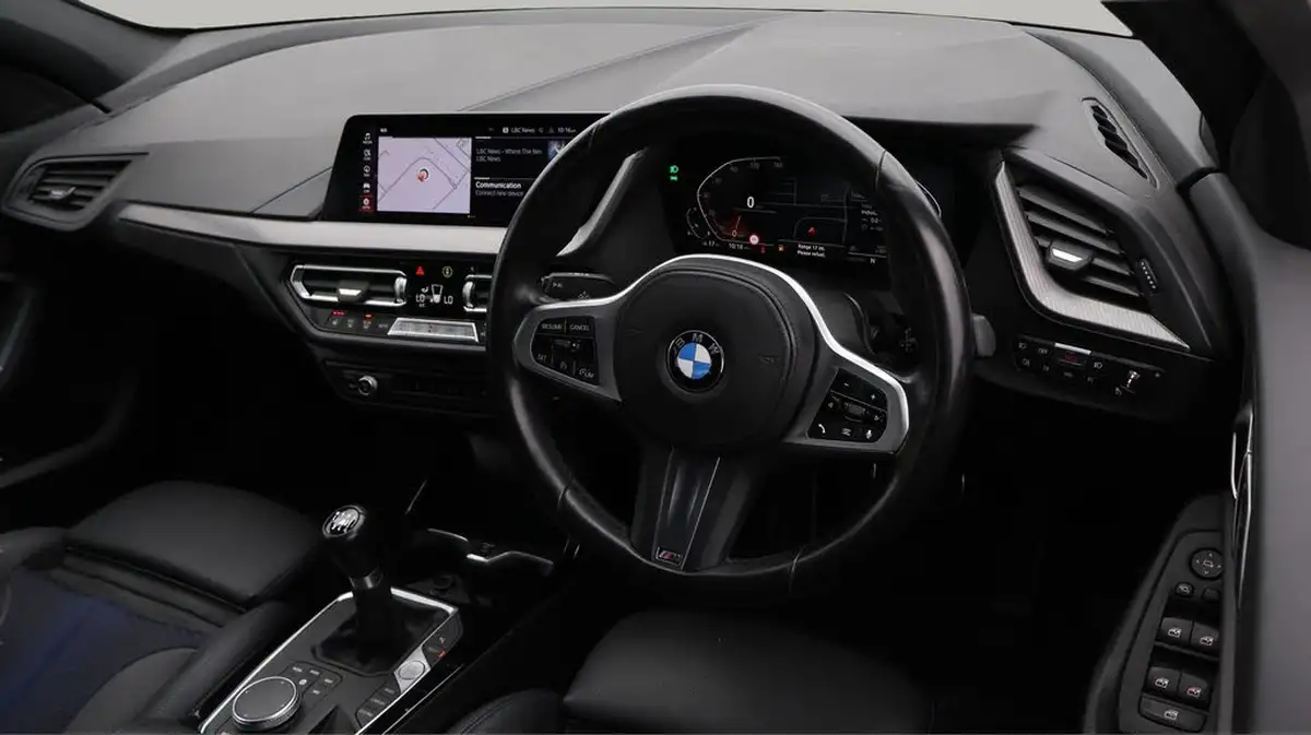 2022-bmw-1-series-15-118i-m-sport-lcp-big-9