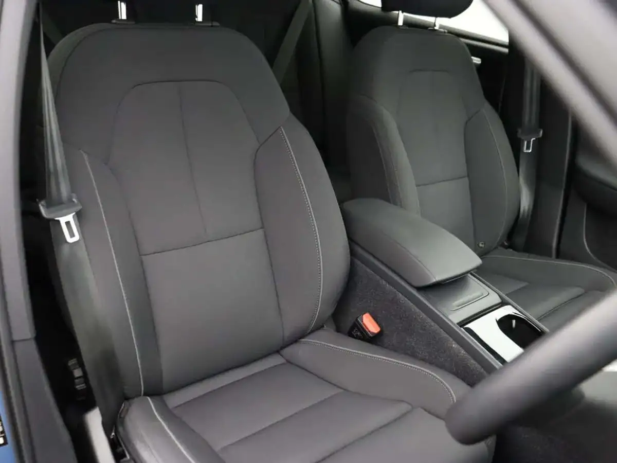 2022-volvo-c40-e-recharge-core-228bhp-big-8