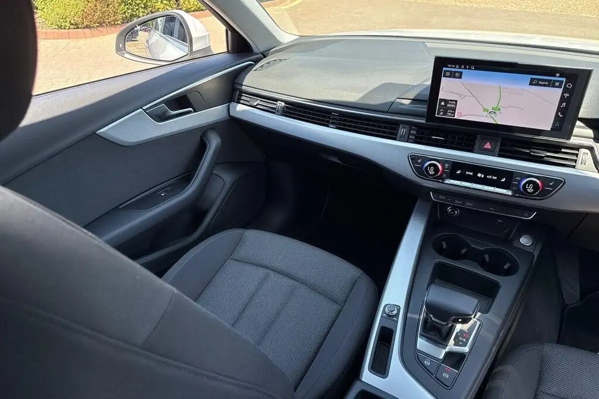 2022-audi-a4-avant-20-35-tdi-technik-big-31
