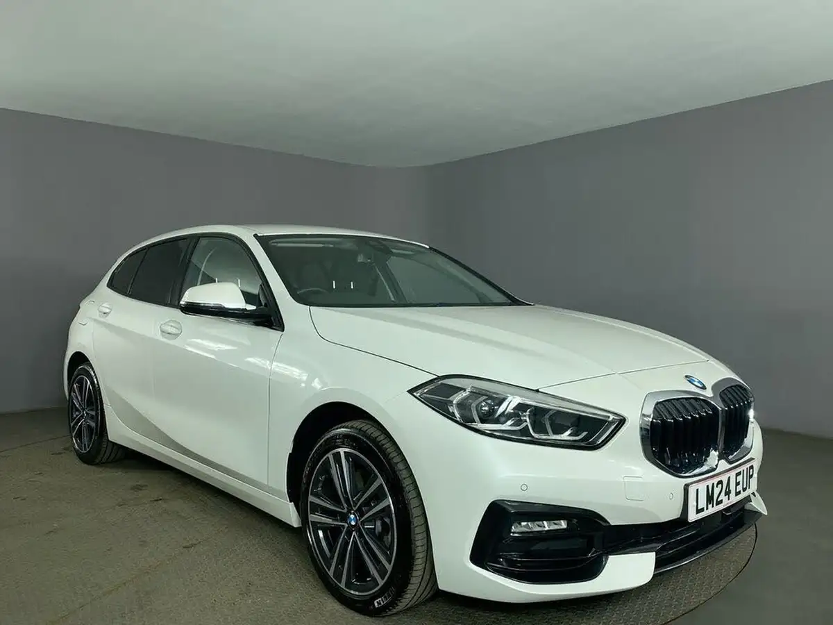 2024-bmw-1-series-15-118i-sport-dct-big-0