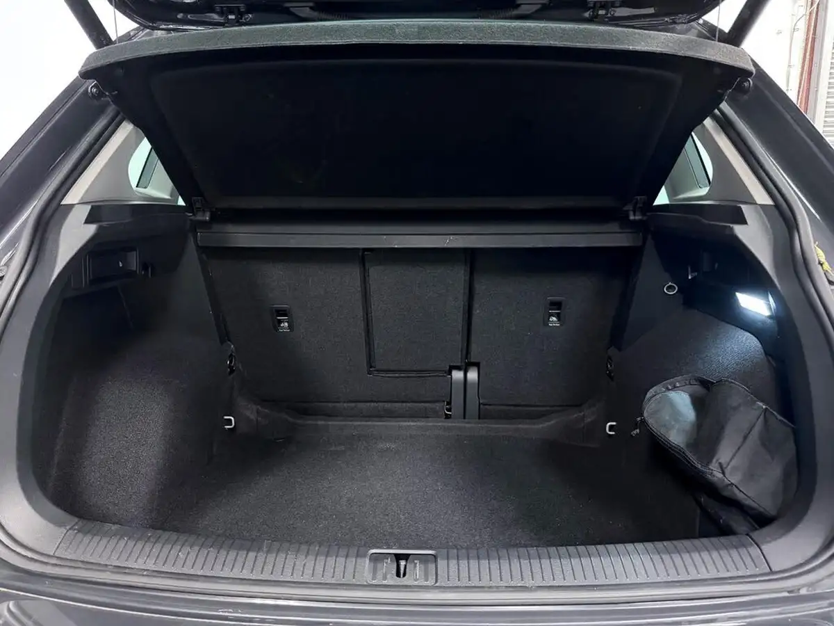 2023-volkswagen-tiguan-15-tsi-elegance-big-11
