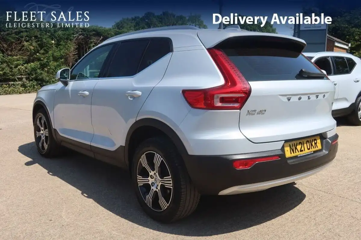 2021-volvo-xc40-15-t3-inscription-161bhp-auto-big-3