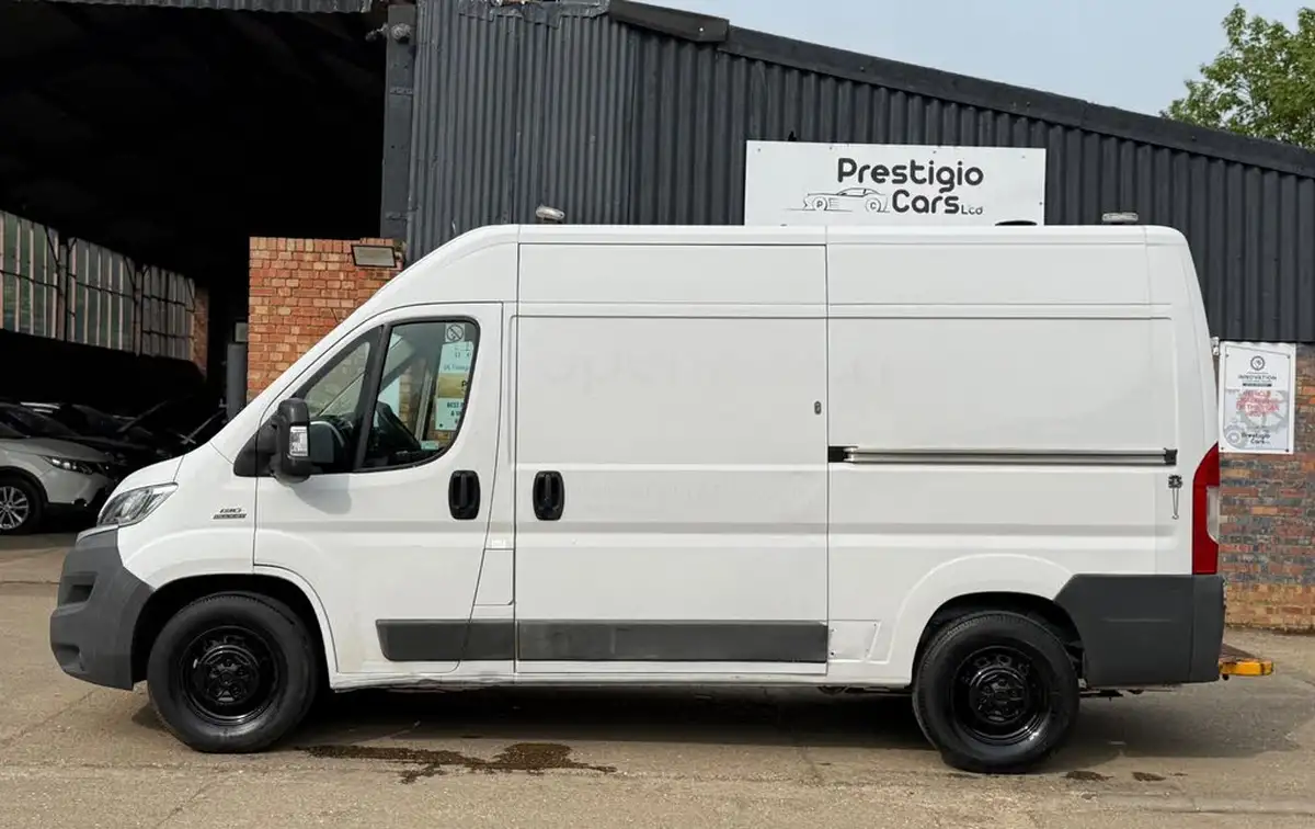2016-fiat-ducato-23td-35-lh2-tecnico-big-5
