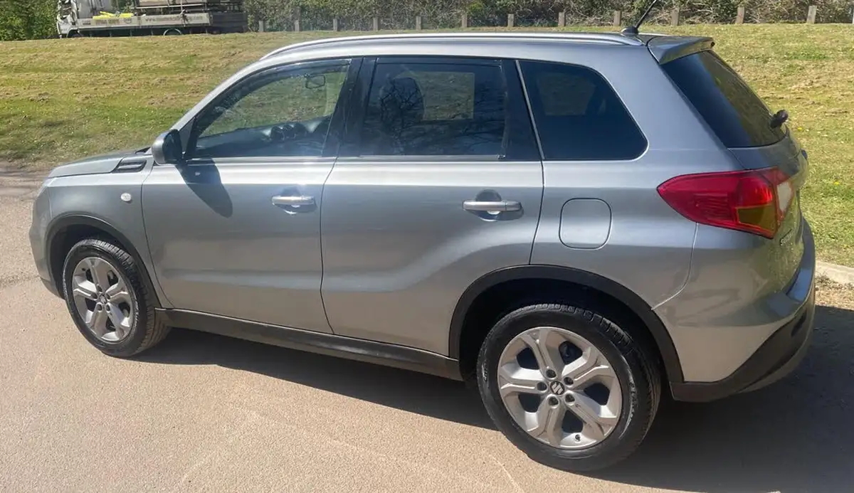 2016-suzuki-vitara-16-sz-t-big-5