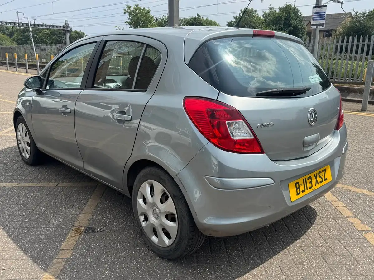 2013-vauxhall-corsa-12-exclusiv-5d-easytronic-big-6