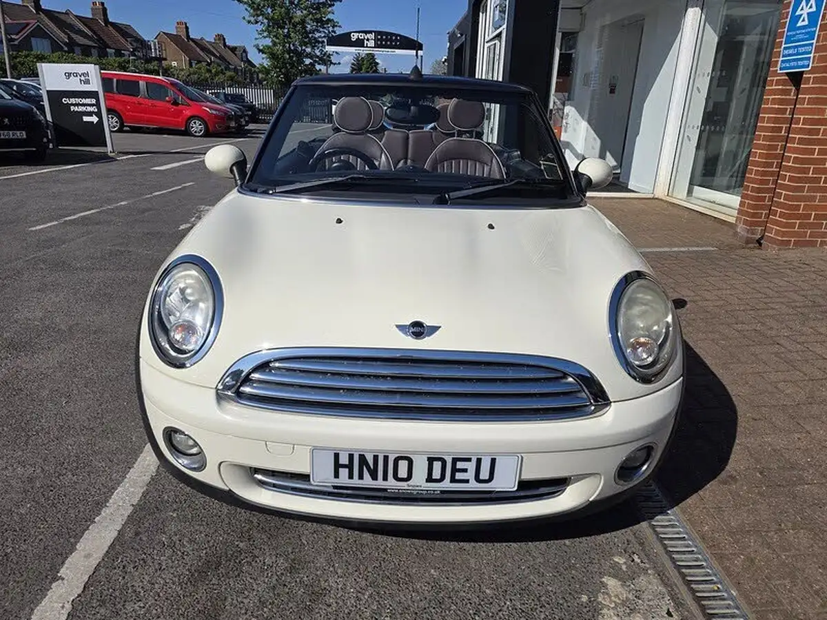 2010-mini-cooper-16-cooper-120bhp-convertible-2d-big-1
