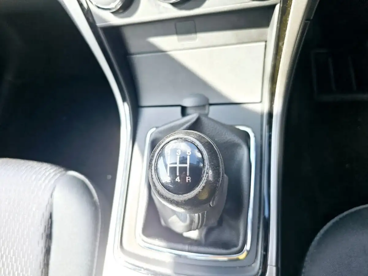 2012-mazda-mazda6-18-ts-big-9