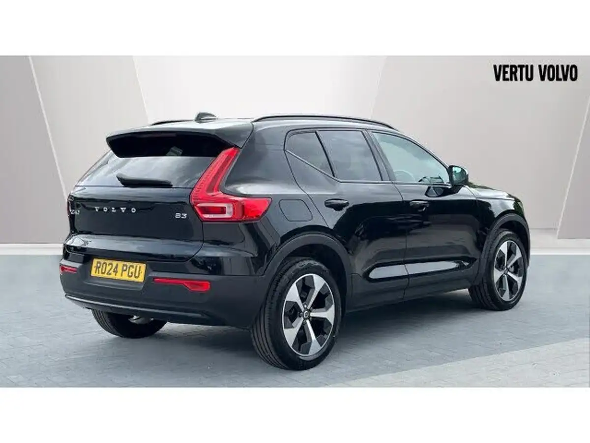 2024-volvo-xc40-20-b3-plus-big-6