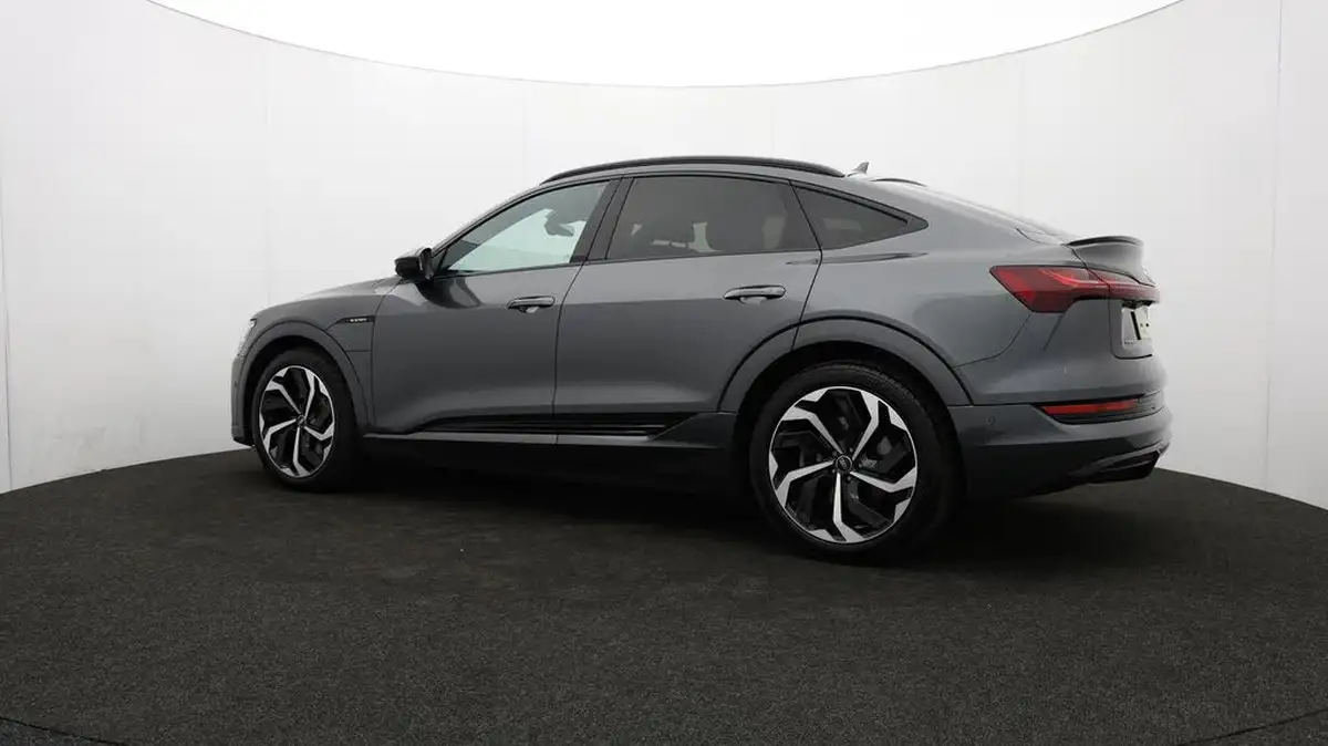 2022-audi-e-tron-50e-black-edition-sportback-big-76