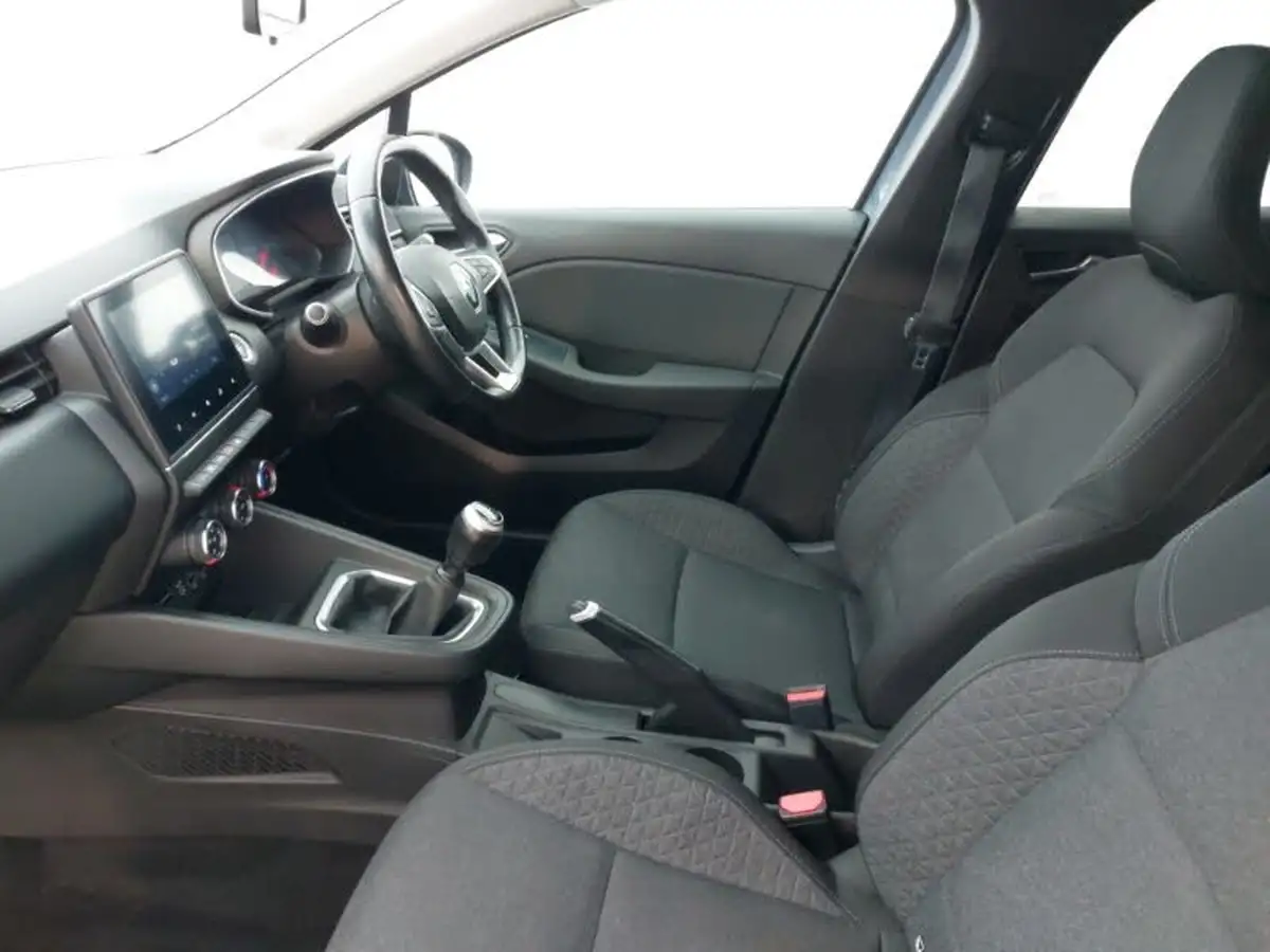 2020-renault-clio-10-sce-iconic-75bhp-big-4