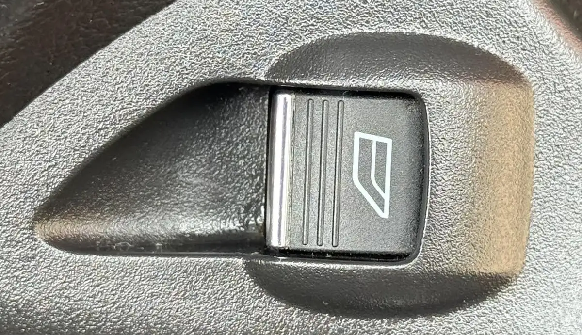 2014-ford-kuga-20tdci-titanium-140ps-big-39