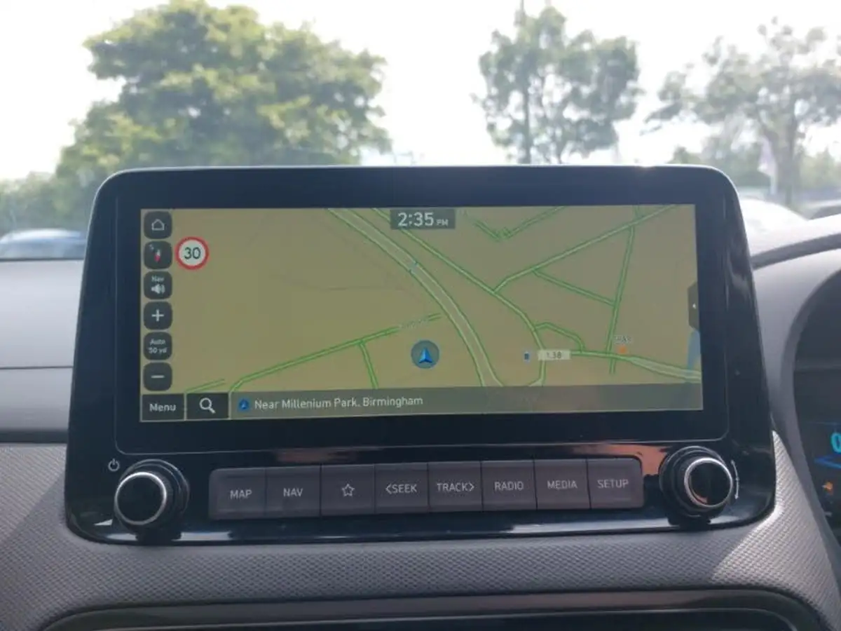 2022-hyundai-kona-10-t-gdi-premium-big-15