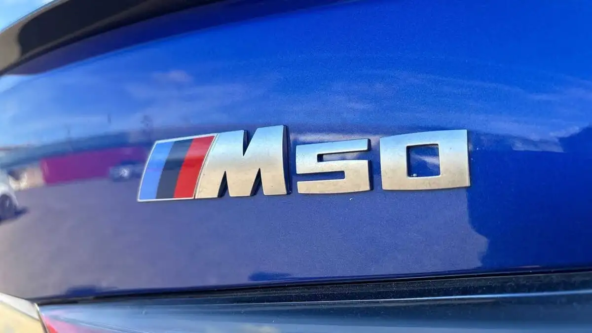 2025-bmw-i4-e-m50-big-33