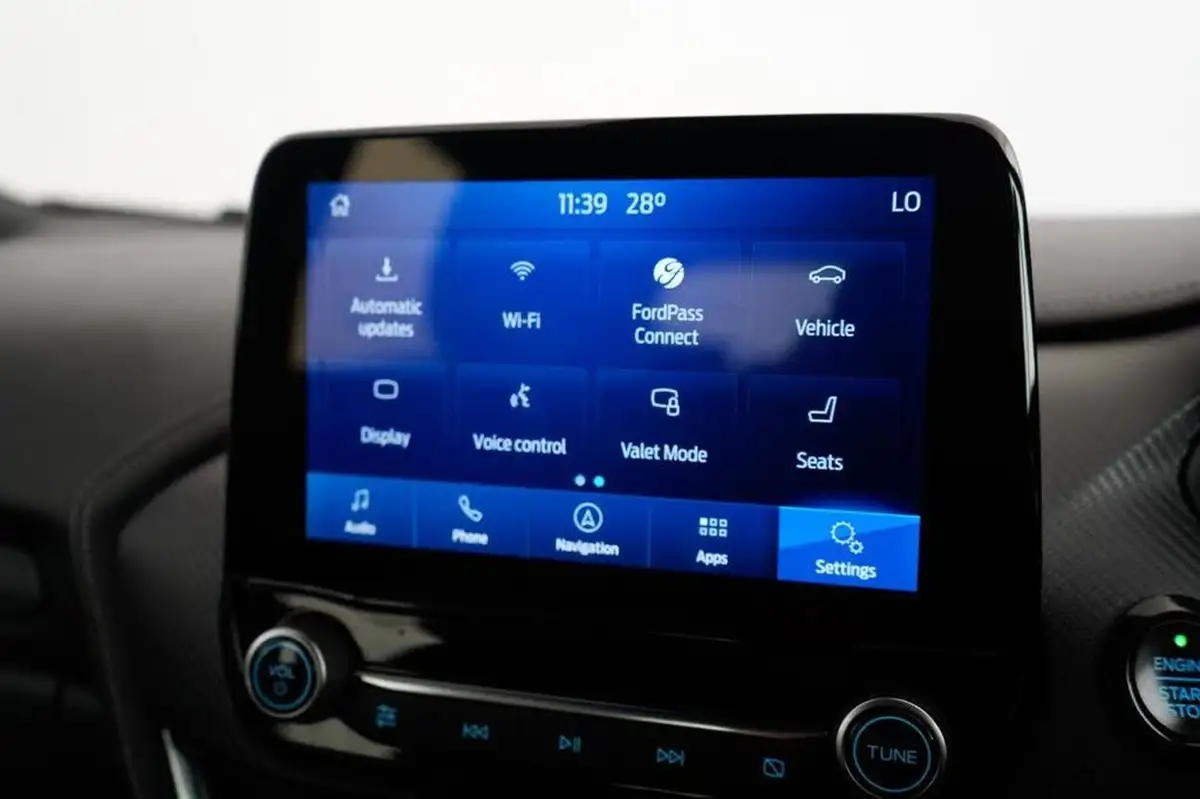 2022-ford-puma-suv-10-st-line-vignale-125ps-big-28