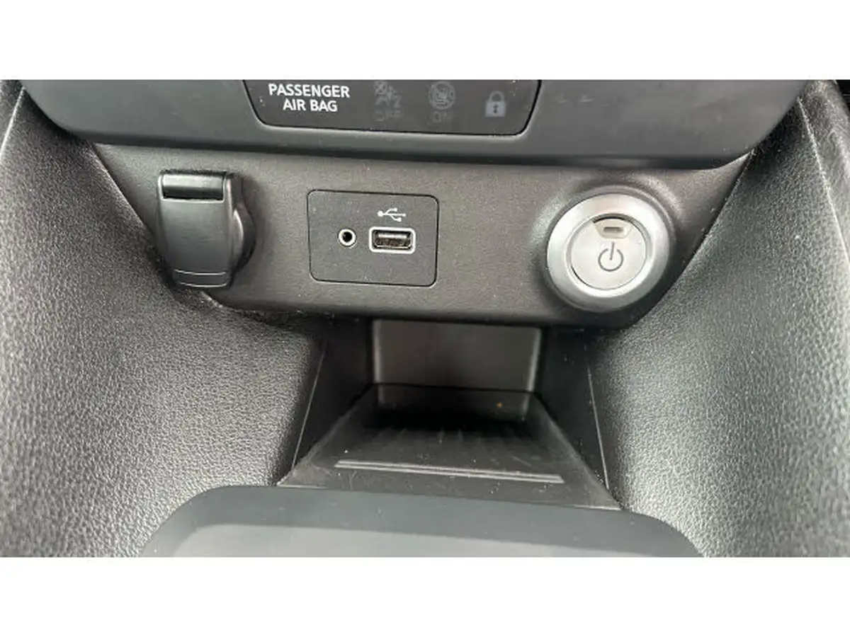 2021-nissan-leaf-e-acenta-big-27