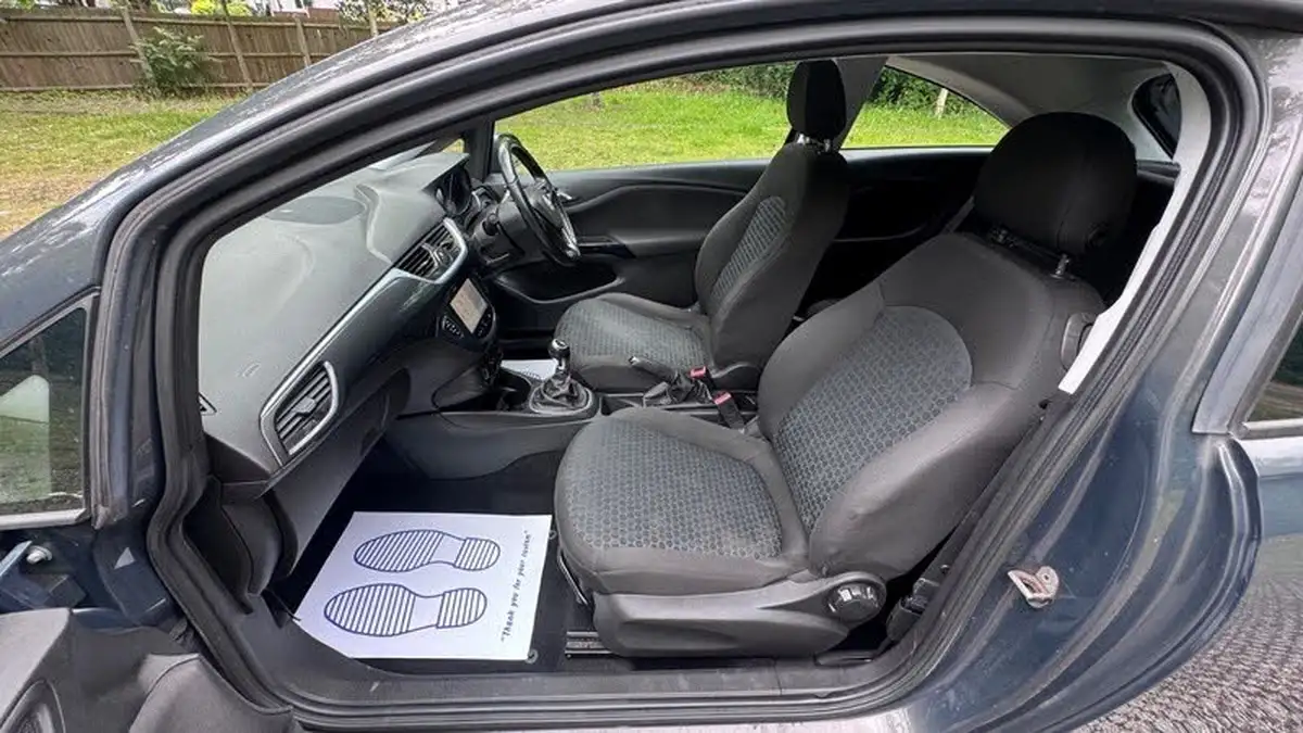 2014-vauxhall-corsa-13cdti-excite-acss-3d-big-15