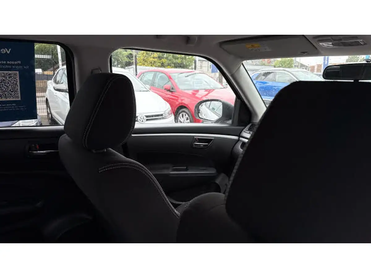 2016-suzuki-swift-12-sz-l-5d-big-38