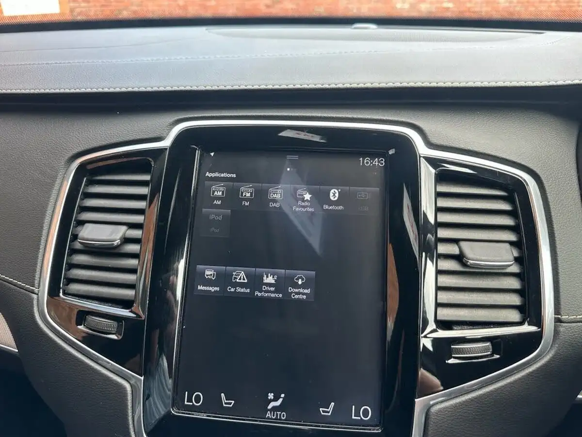 2019-volvo-xc90-20td-d5-r-design-big-14