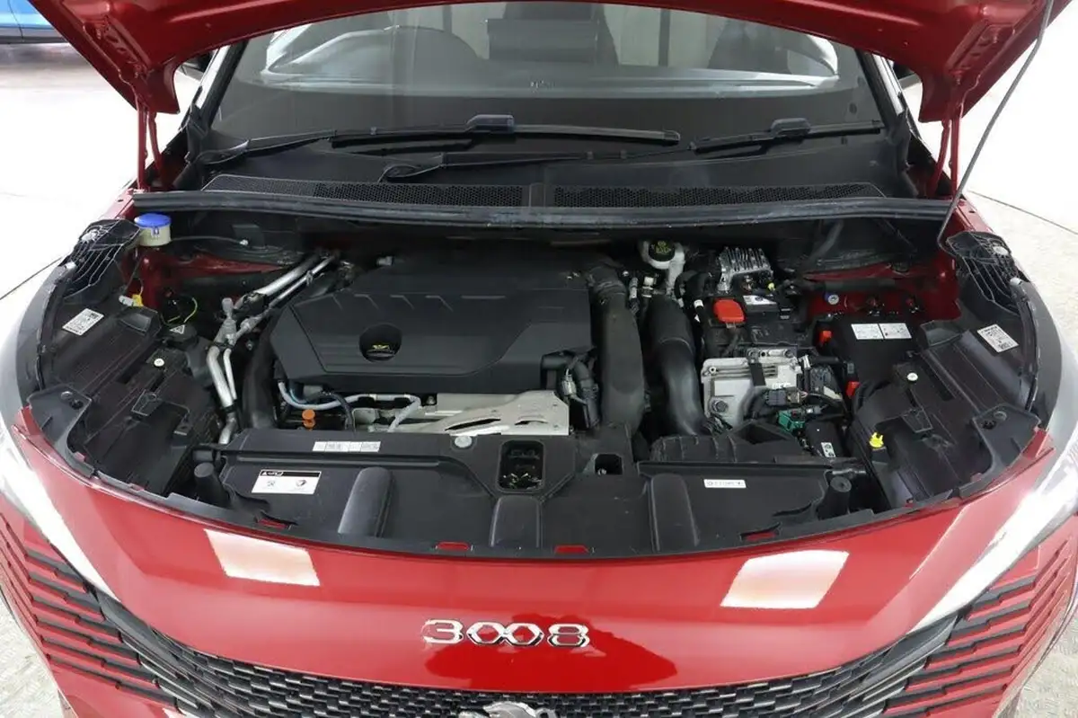 2021-peugeot-3008-suv-16-puretech-gt-premium-225bhp-hybrid-e-eat8-big-28
