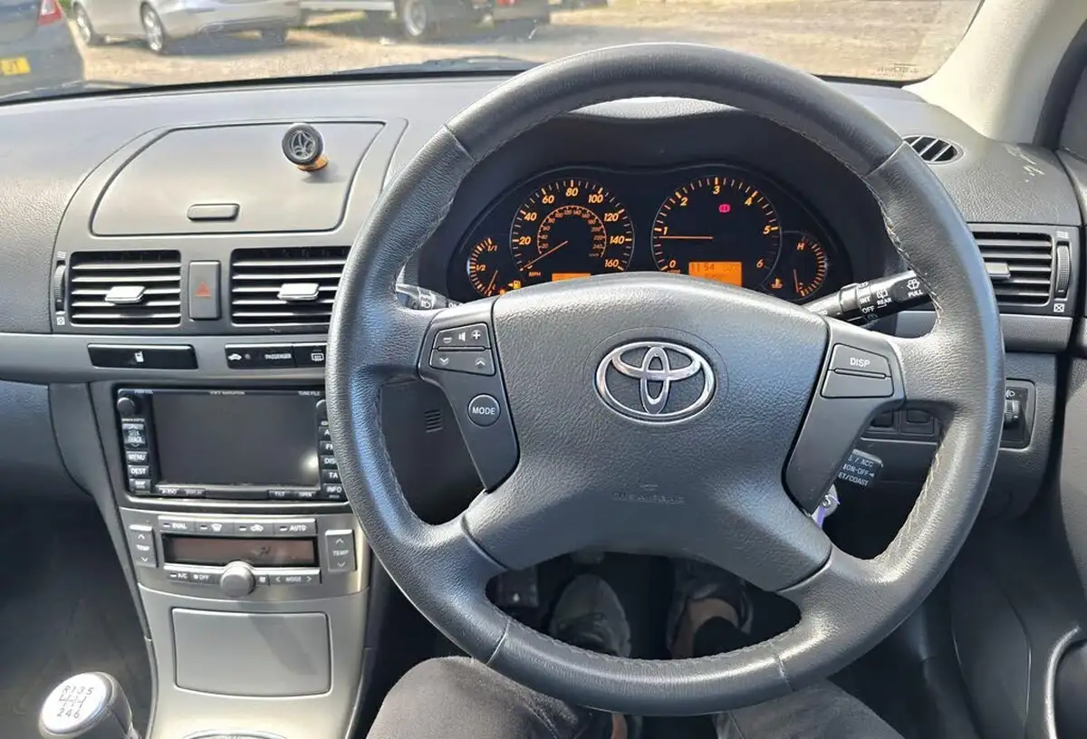 2007-toyota-avensis-20td-tr-estate-5d-big-34
