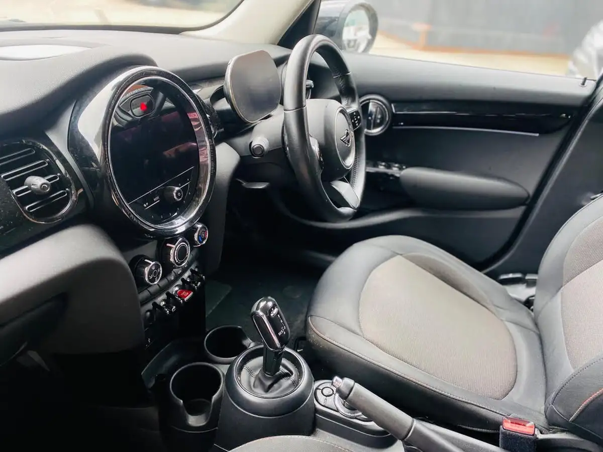 2022-mini-cooper-15-cooper-classic-hatchback-5d-auto-big-1