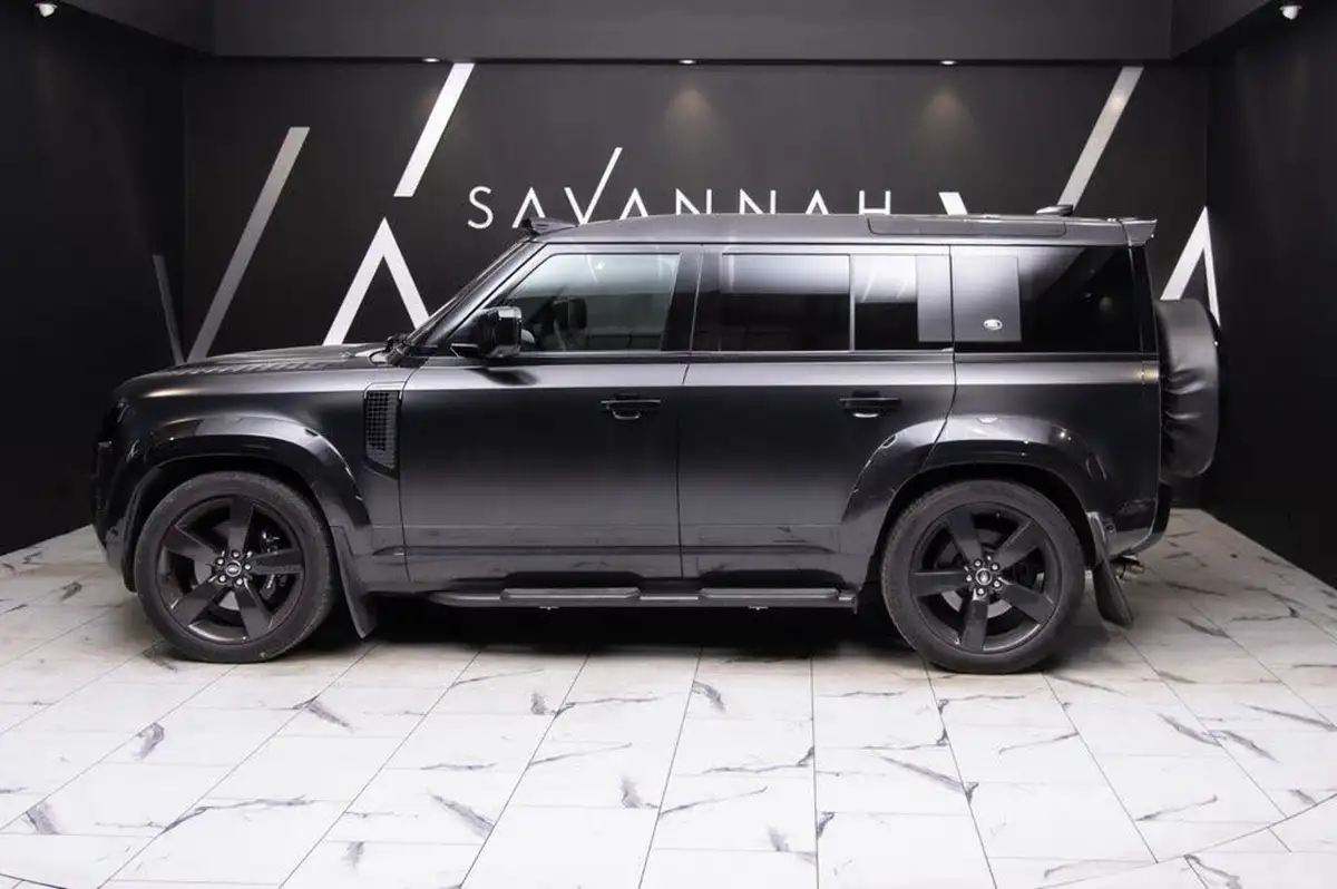 2022-land-rover-110-defender-50-p525-v8-big-5