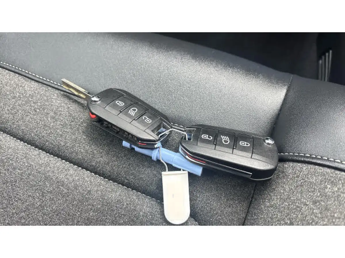 2022-citroen-c3-12-puretech-saint-james-83ps-big-19