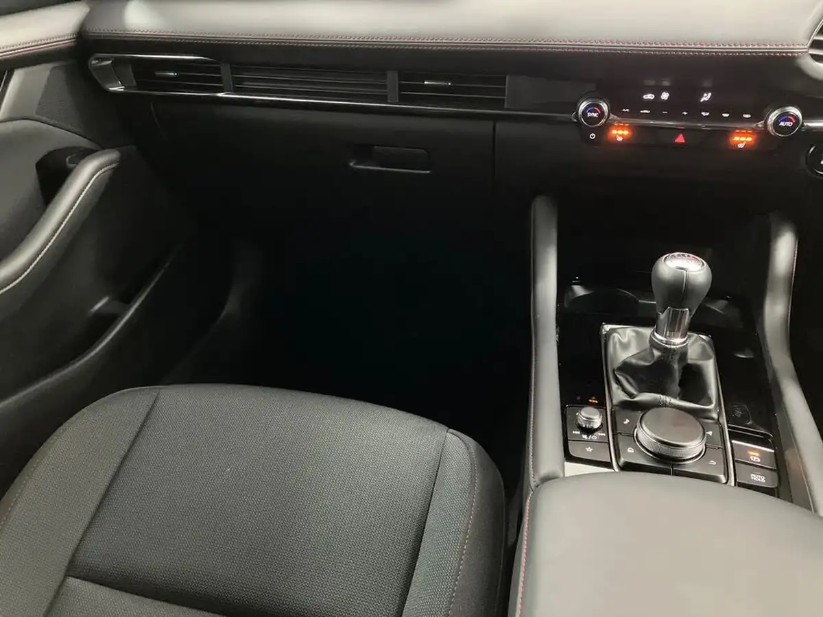2024-mazda-mazda3-25-e-skyactiv-g-homura-big-19