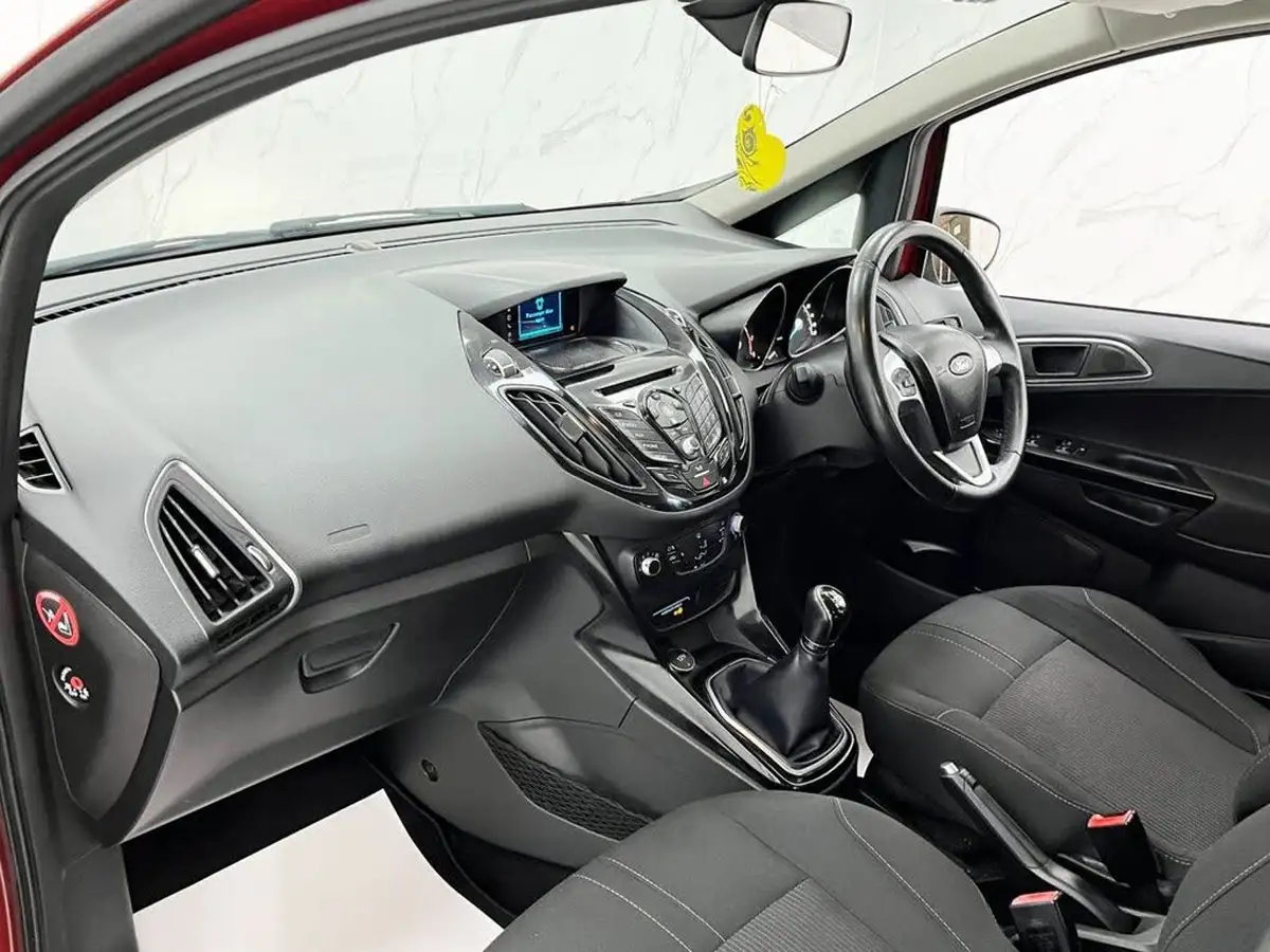 2015-ford-b-max-10-zetec-100ps-big-14