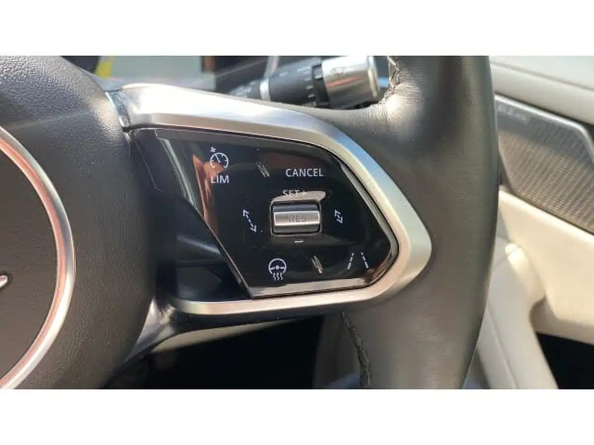 2019-jaguar-i-pace-ev400-se-big-33