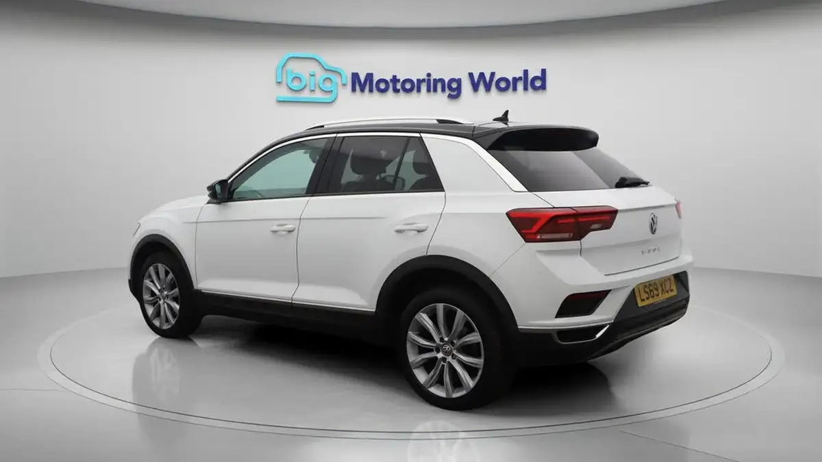 2019-volkswagen-t-roc-15-tsi-sel-dsg-big-5