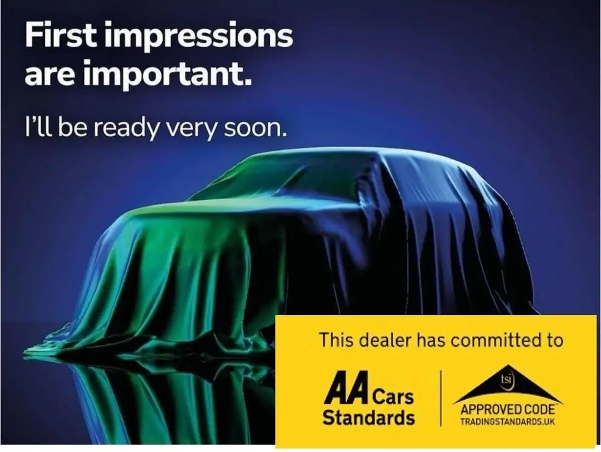 2012-vauxhall-corsa-10-active-5d-big-0