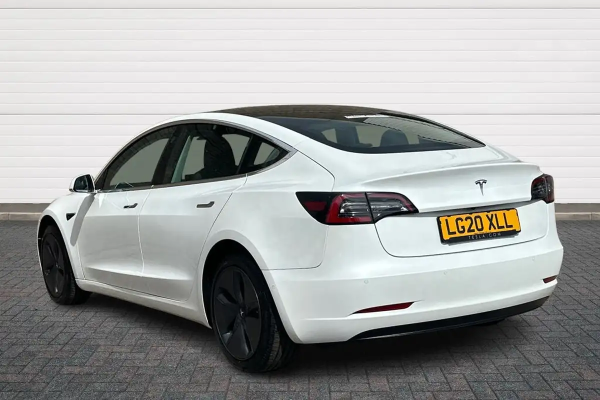 2020-tesla-model-3-e-standard-plus-big-10