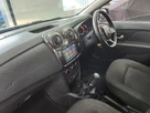 2017-dacia-sandero-15dci-laureate-small-26