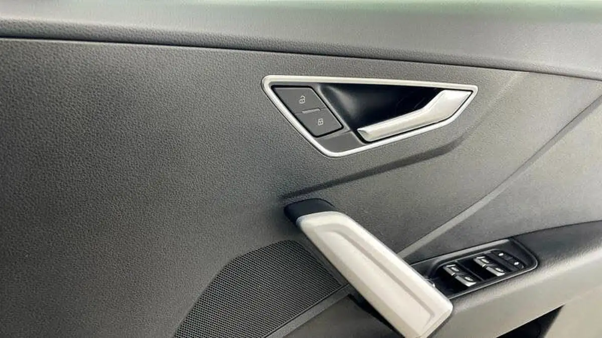 2019-audi-q2-16-30-tdi-s-line-big-18