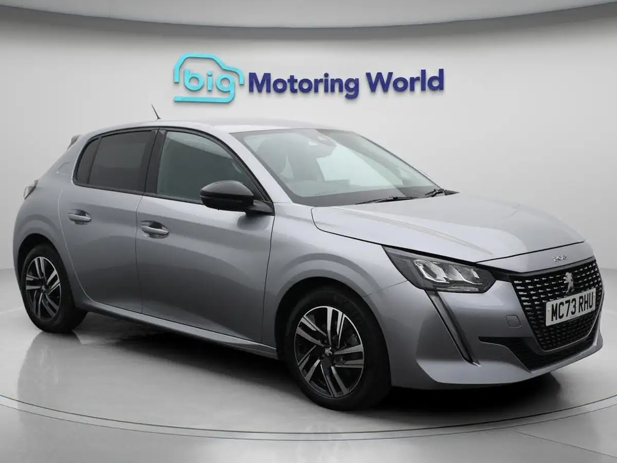 2023-peugeot-208-12-puretech-allure-premium-100ps-big-0