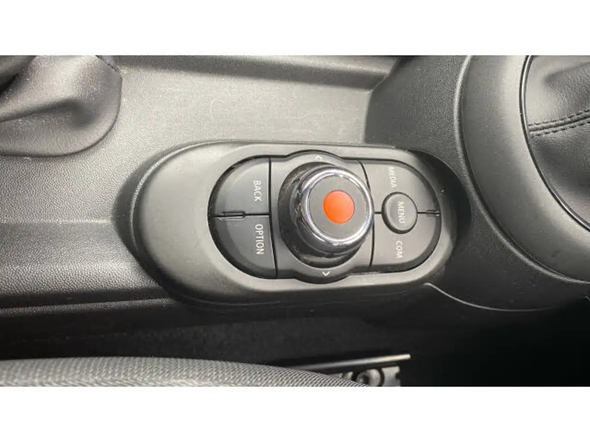 2019-mini-cooper-15-cooper-classic-hatchback-3d-auto-big-28