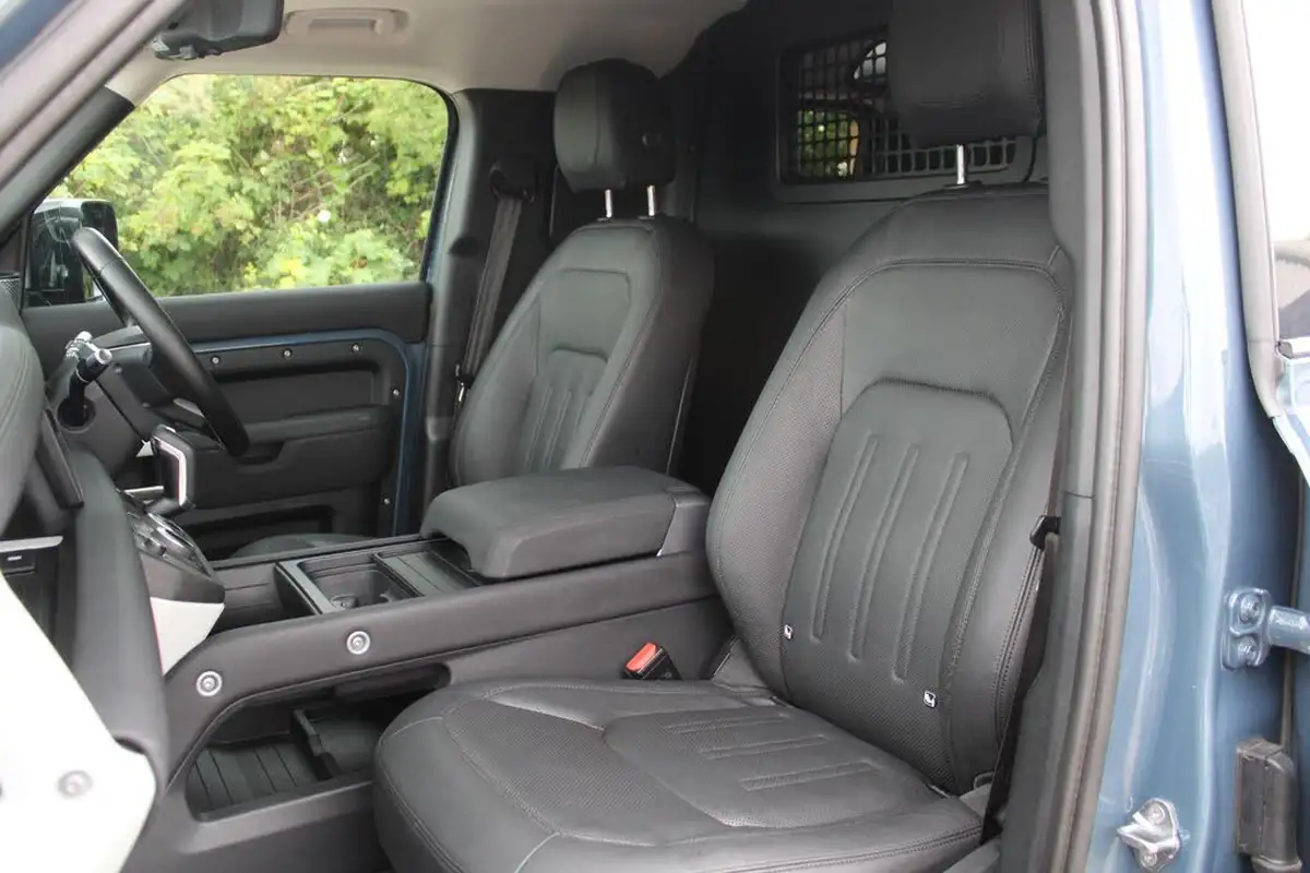 2021-land-rover-110-defender-30-d300-hard-top-se-110-big-20
