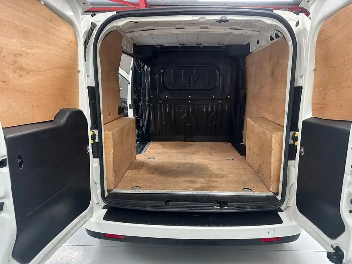 2023-fiat-doblo-cargo-16jtd-l1h1-tecnico-panel-van-big-15