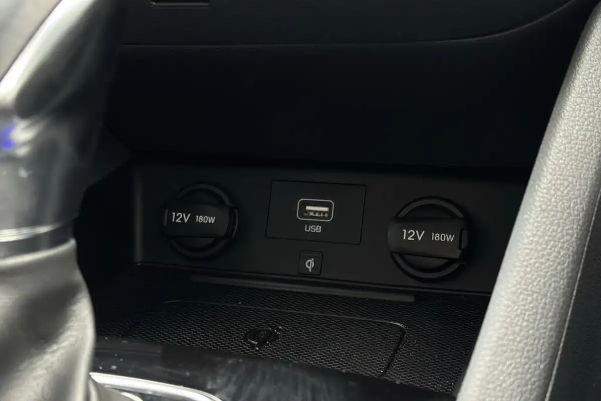 2020-hyundai-ioniq-16-gdi-premium-se-hybrid-big-21
