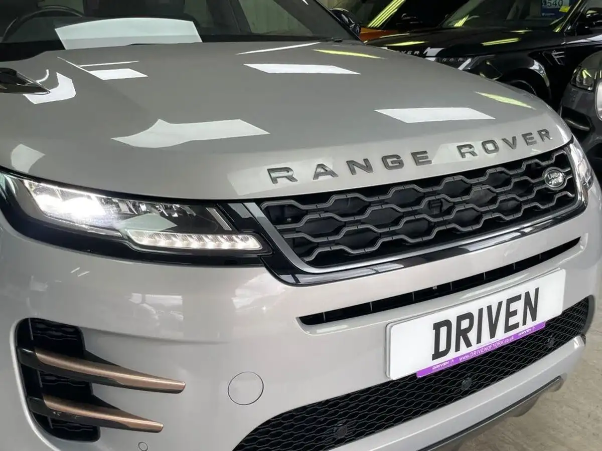 2019-land-rover-range-rover-evoque-20-d180-r-dynamic-s-big-3