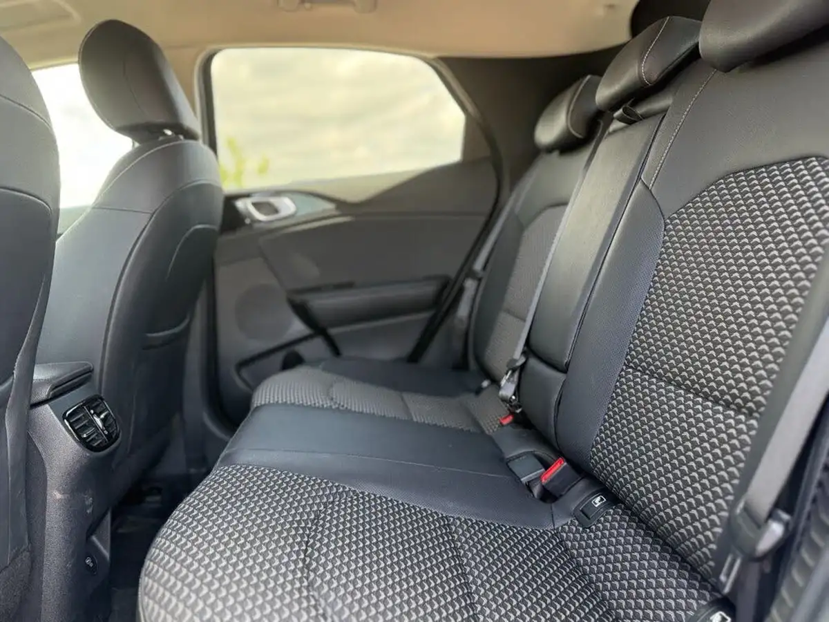 2022-kia-xceed-16-gdi-3-big-13